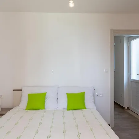 Apartment Nike - Two-bedroom With Terrace *