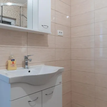 Nike - Two-bedroom With Terrace Mlini