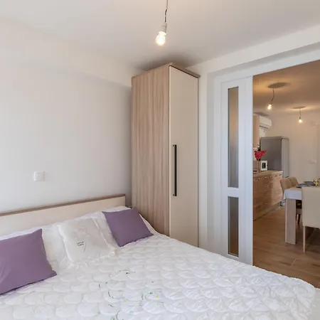 Nike - Two-bedroom With Terrace * Mlini