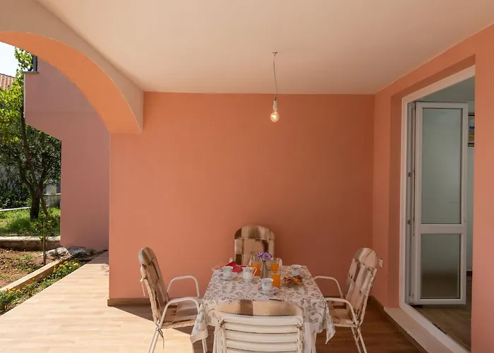 Nike - Two-bedroom With Terrace * Mlini