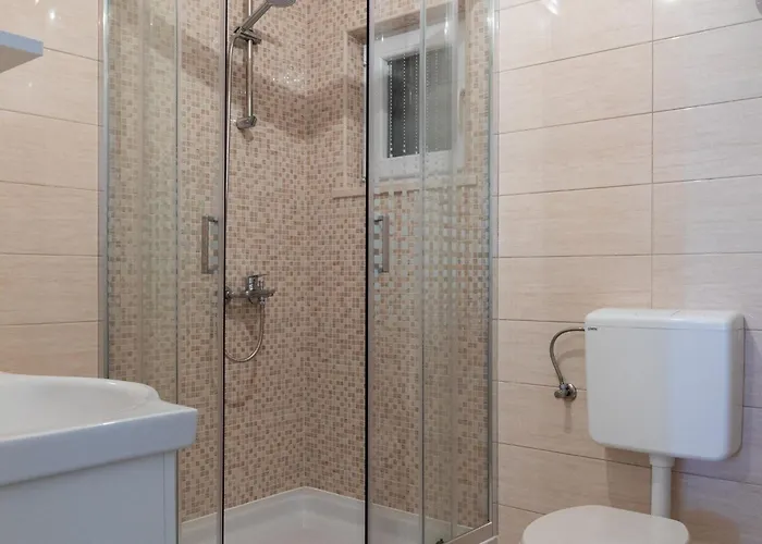 Nike - Two-bedroom With Terrace Appartamento