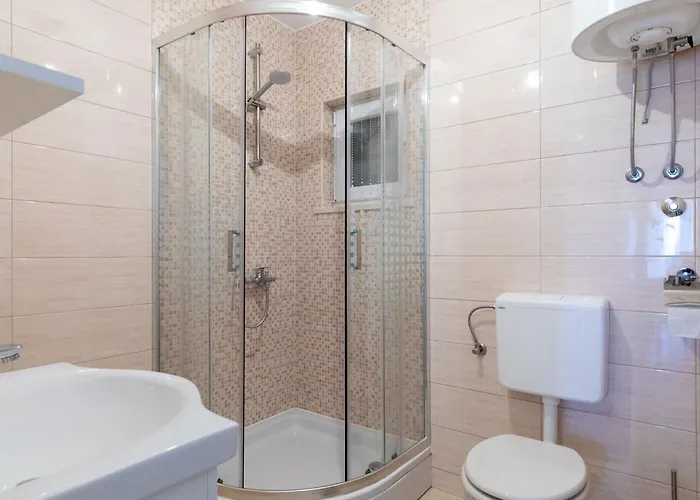 Appartamento Nike - Two-bedroom With Terrace Mlini