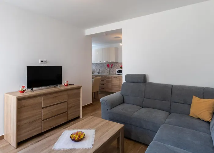 Nike - Two-bedroom With Terrace Appartamento
